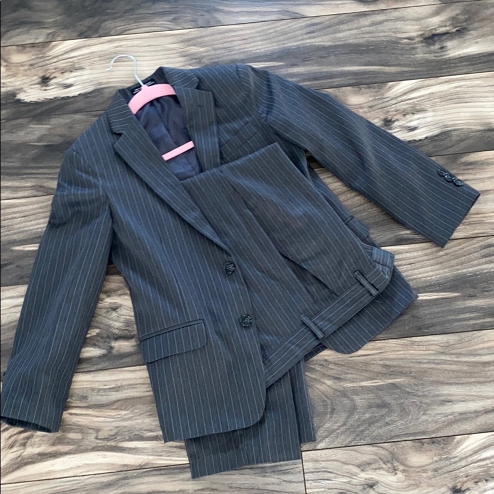 Boys Van Heusen suit
